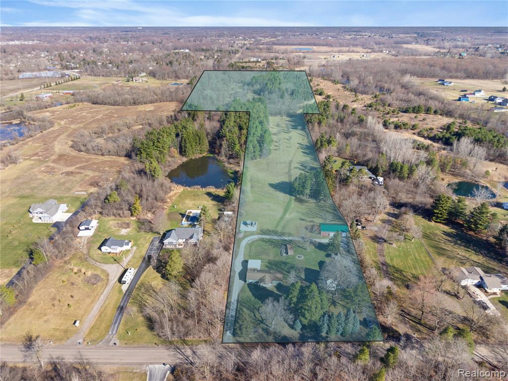 7163 Burpee Road Grand Blanc, MI 48439 - Photo 4 of 67