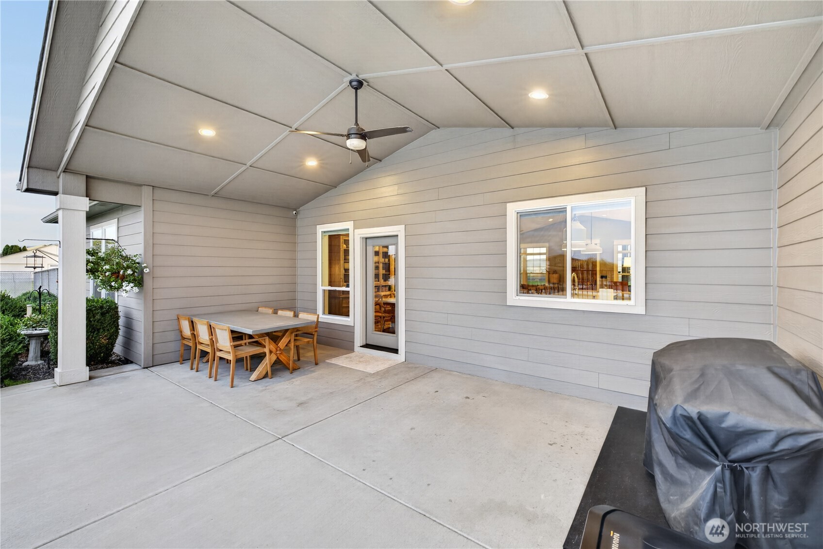2477 Hanson Loop Burbank, WA 99323 - Photo 29 of 40 Gallery Image 29