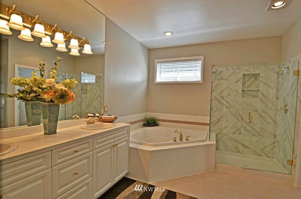 20904 35th Drive Southeast Bothell, WA 98021 - Photo 14 of 24