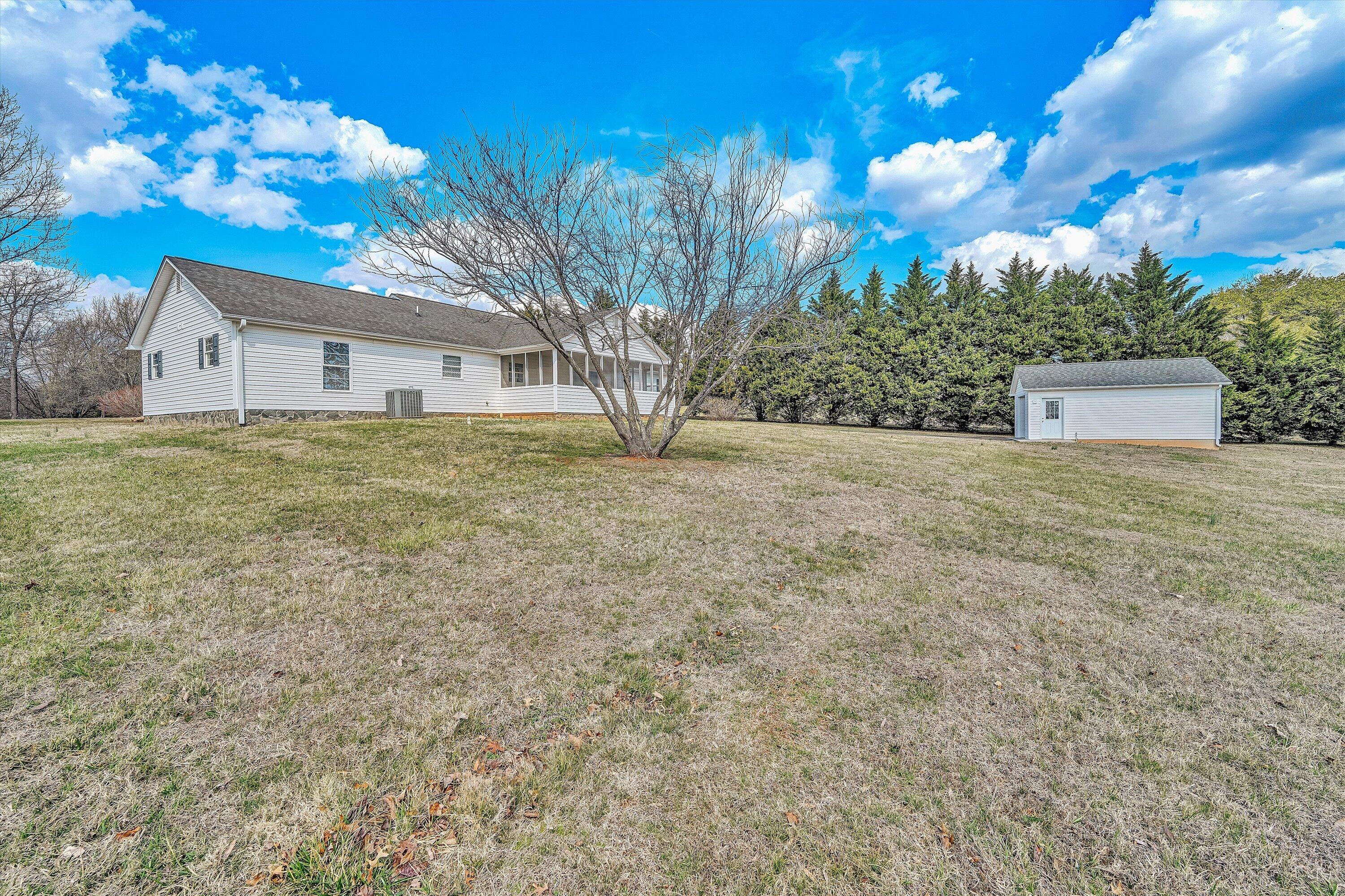 75 Evergreen Road Wirtz, VA 24184 - Photo 4 of 36 32-SGP-82