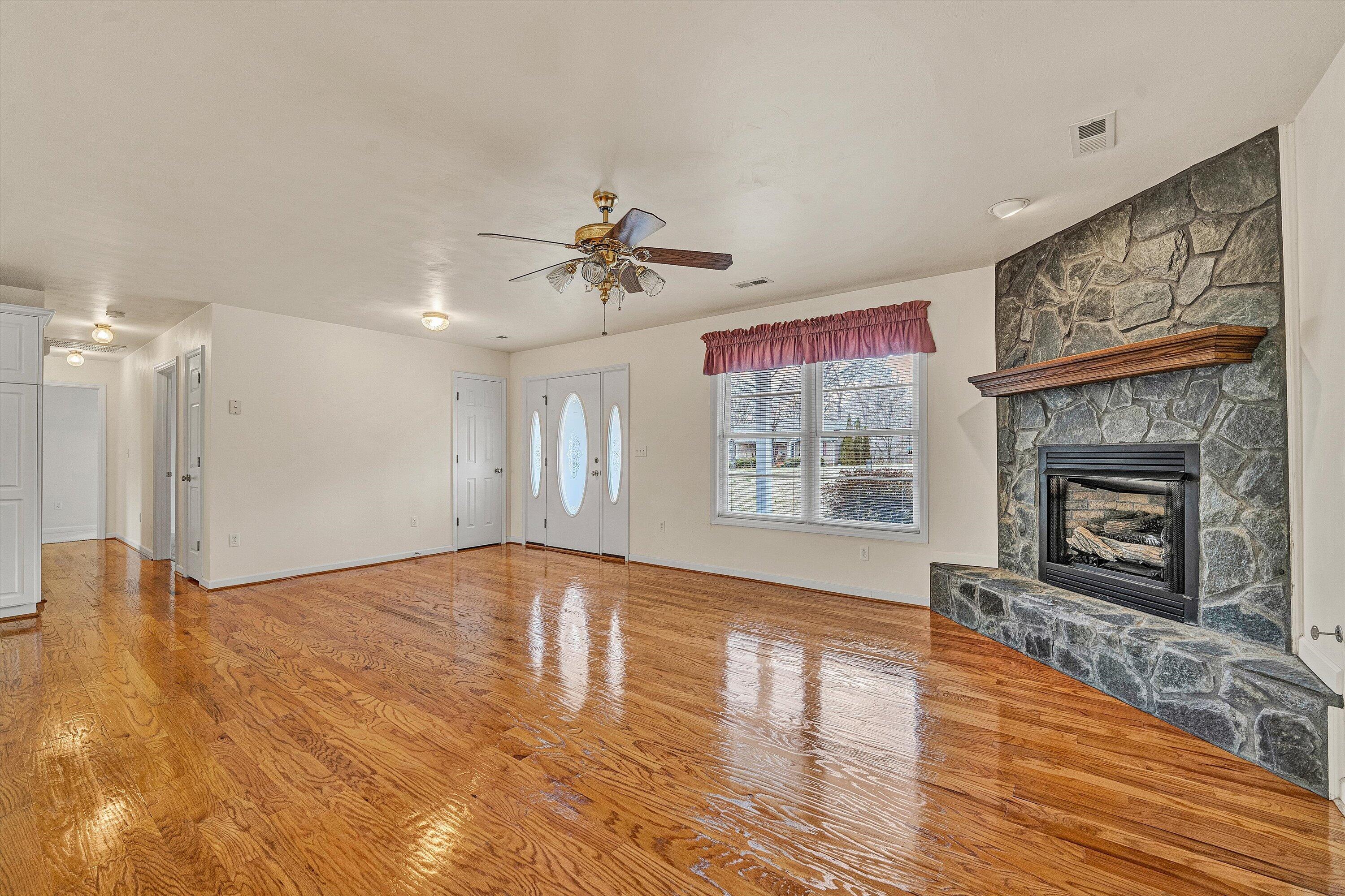 75 Evergreen Road Wirtz, VA 24184 - Photo 9 of 36 08-SGP-7