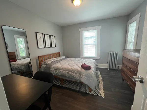 $2,700 | 596 Beacon Street, Unit 2, Lowell, MA 01850