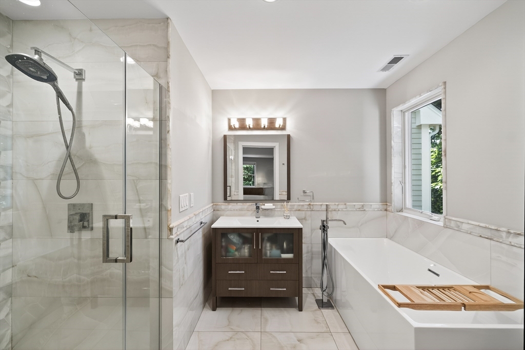 142 Edinboro Street, Unit 142 Newton, MA 02460 - Photo 24 of 40
