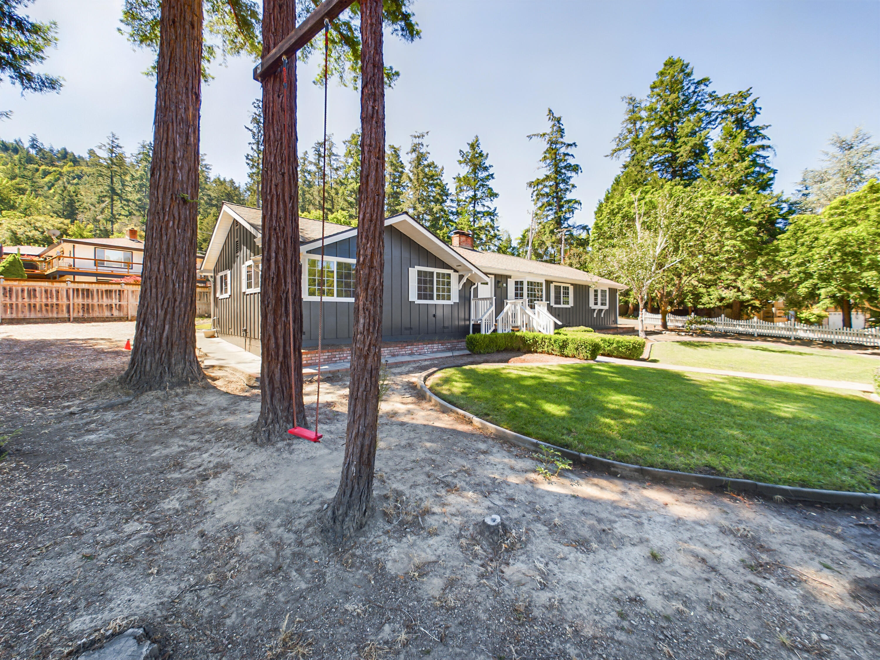 182 East Branch Road Garberville, CA 95542 - Photo 6 of 47
