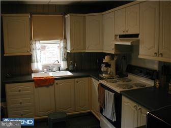 235 Kingston Road Upper Darby, PA 19082 - Photo 3 of 6 Kitchen