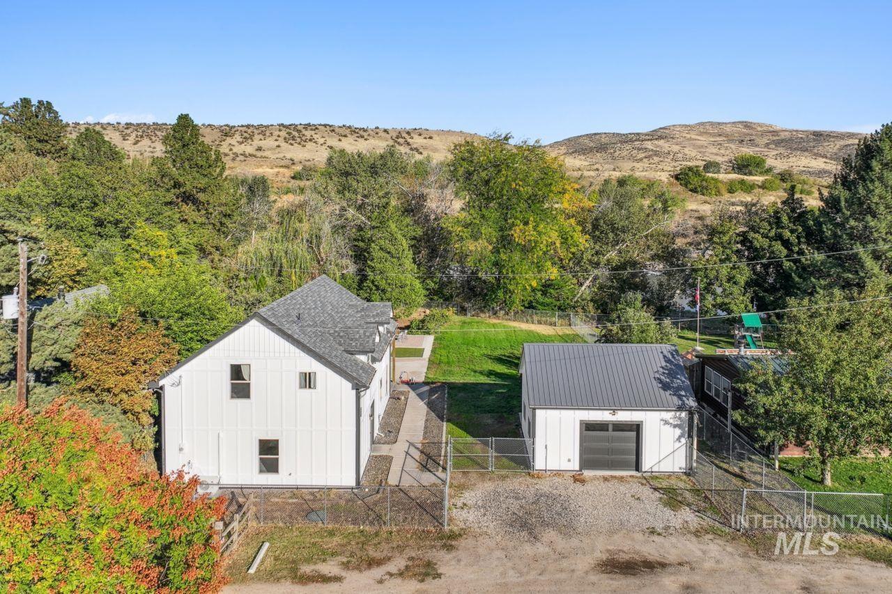 3850 North Plaza Road Emmett, ID 83617 - Photo 3 of 50