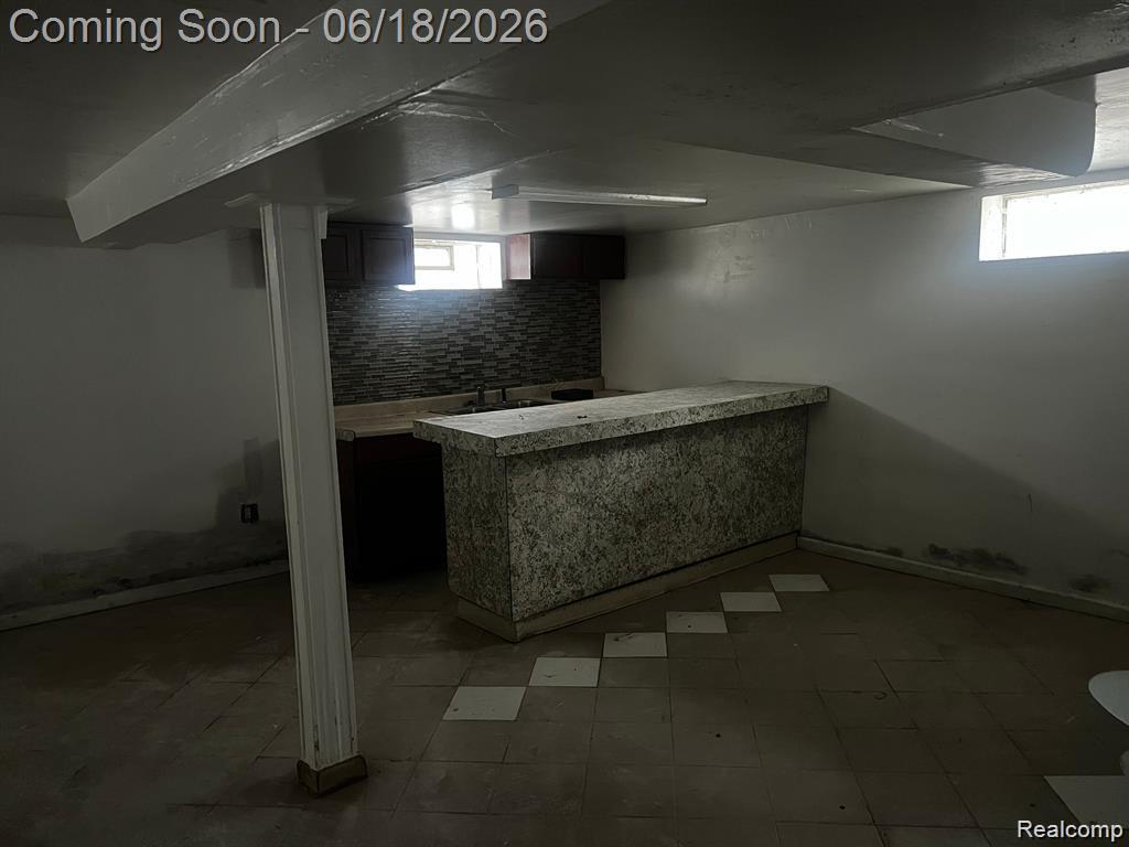 18693 Whitcomb Detroit, MI 48235 - Photo 19 of 21