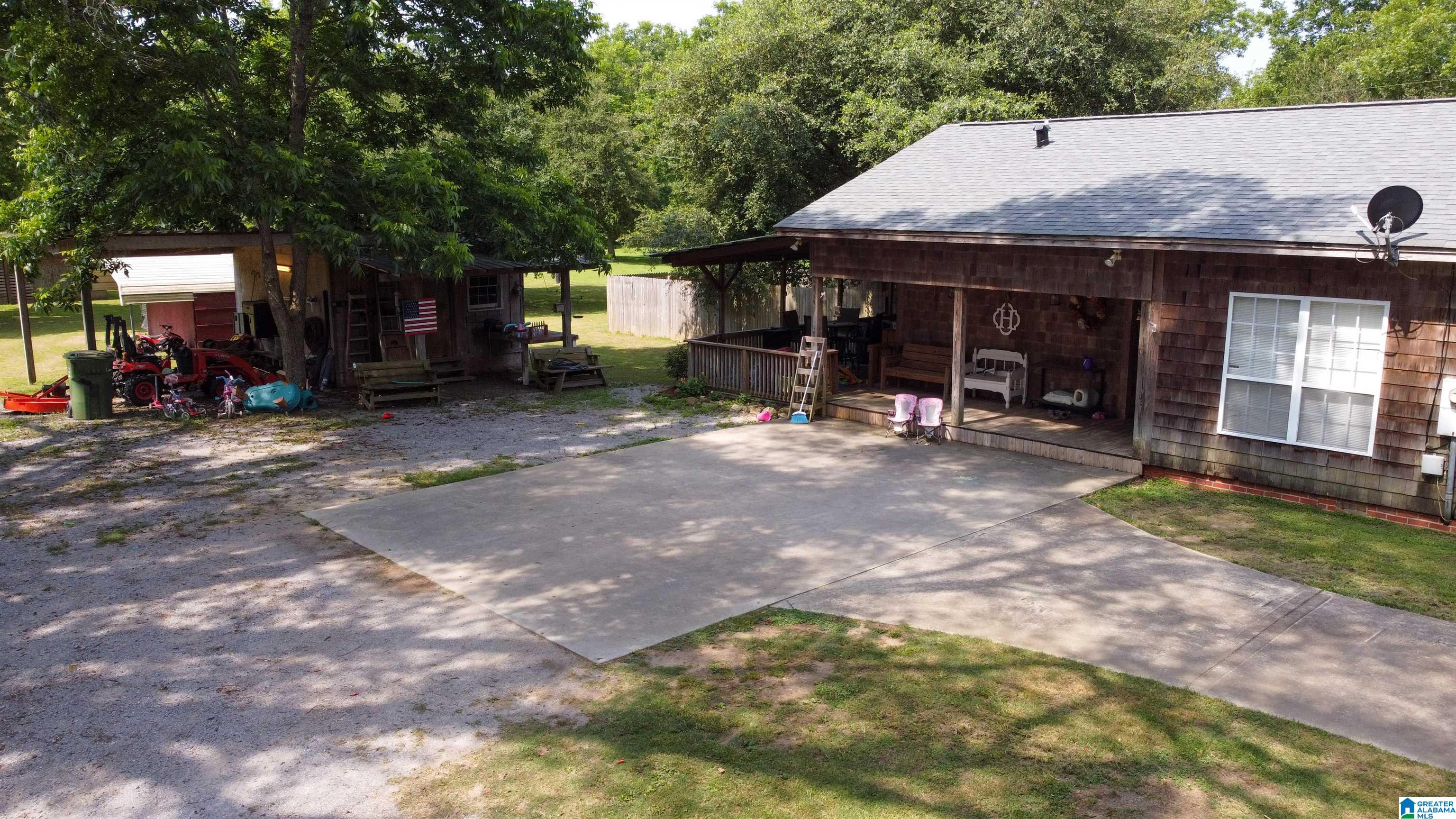 303 Airport Road Clanton, AL 35045 - Photo 31 of 37