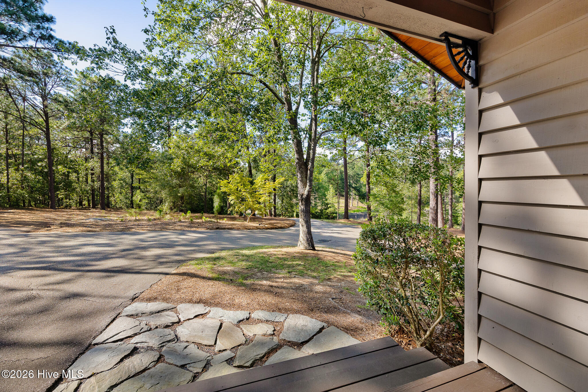 184 Weaver Road Aberdeen, NC 28315 - Photo 3 of 50