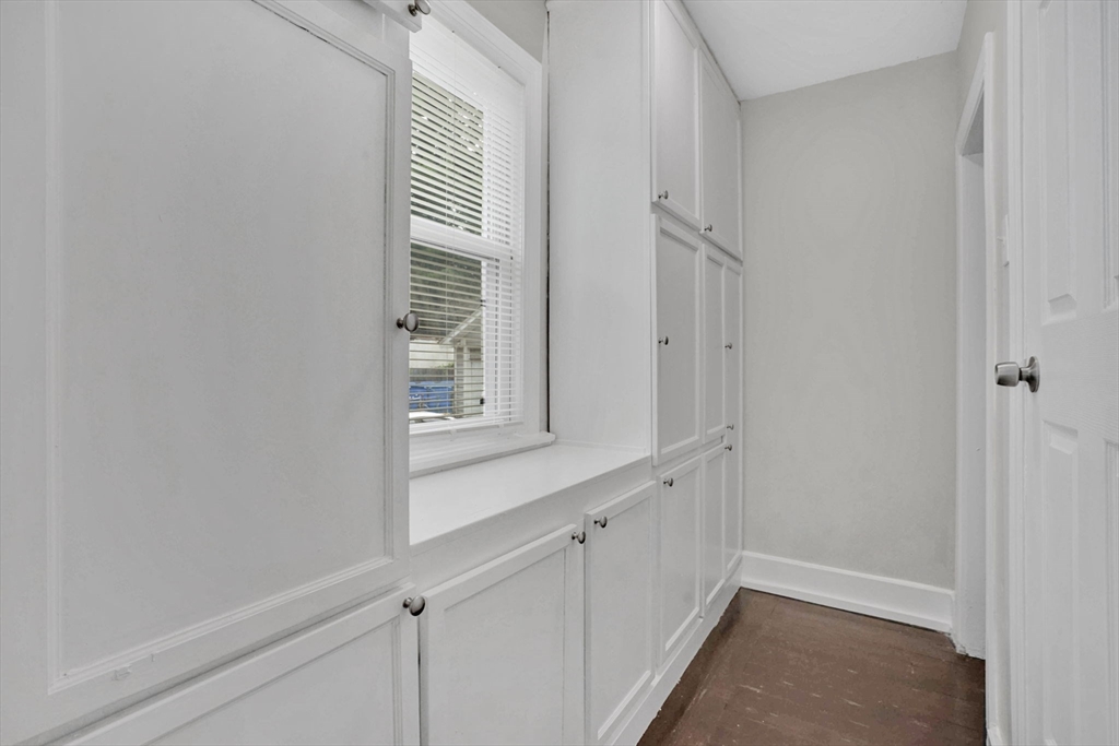 47 Trafton Road Springfield, MA 01108 - Photo 17 of 37