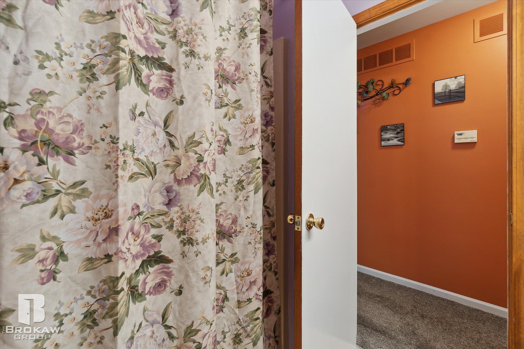 5040 Thomas Road Metamora, MI 48455 - Photo 32 of 55 50107761-31.JPG