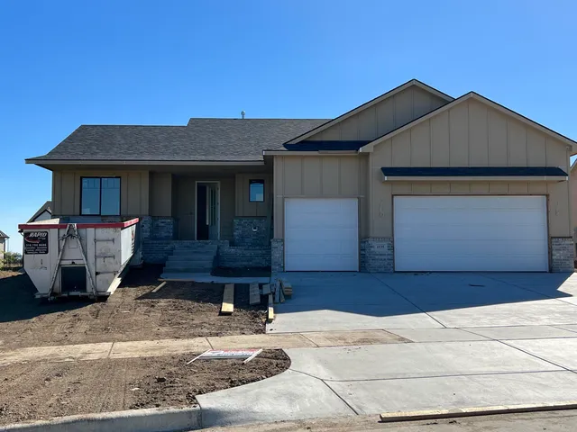 $327,530 | 1135 West Hazel Lane, Goddard, KS 67052