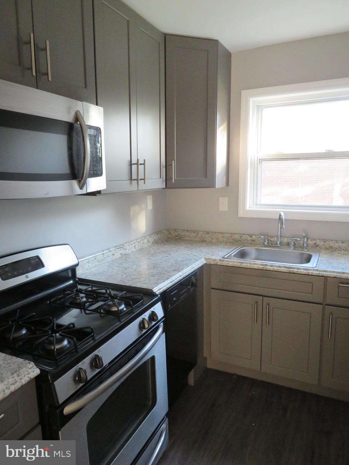 924 7th Street Laurel, MD 20707 - Photo 15 of 48