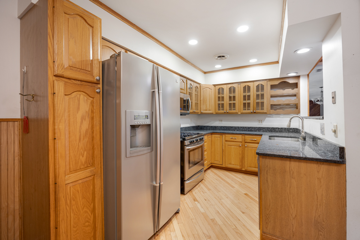 12712 Hensel Road Huntley, IL 60142 - Photo 3 of 36