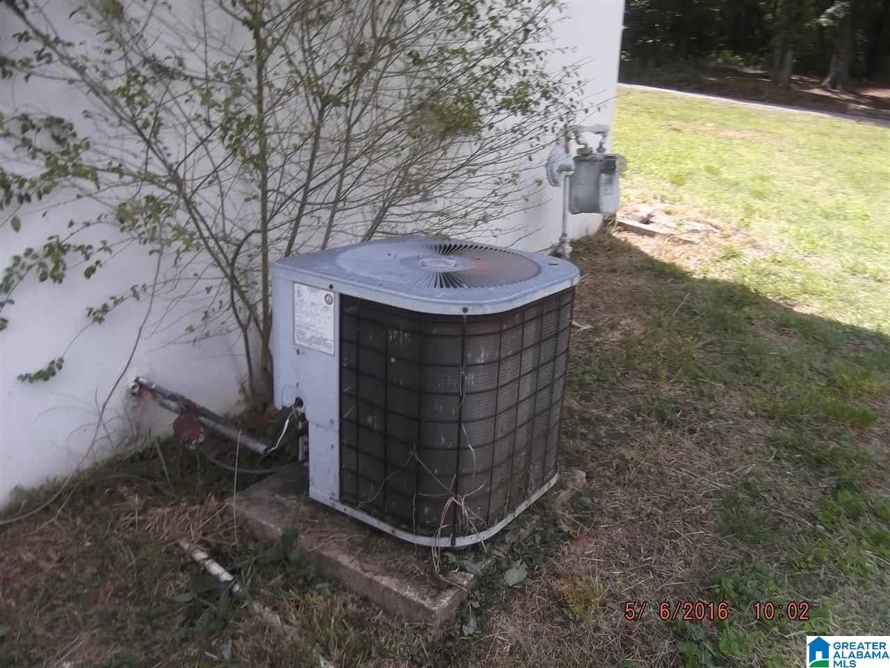 307 Crosson Street Weaver, AL 36277 - Photo 16 of 20