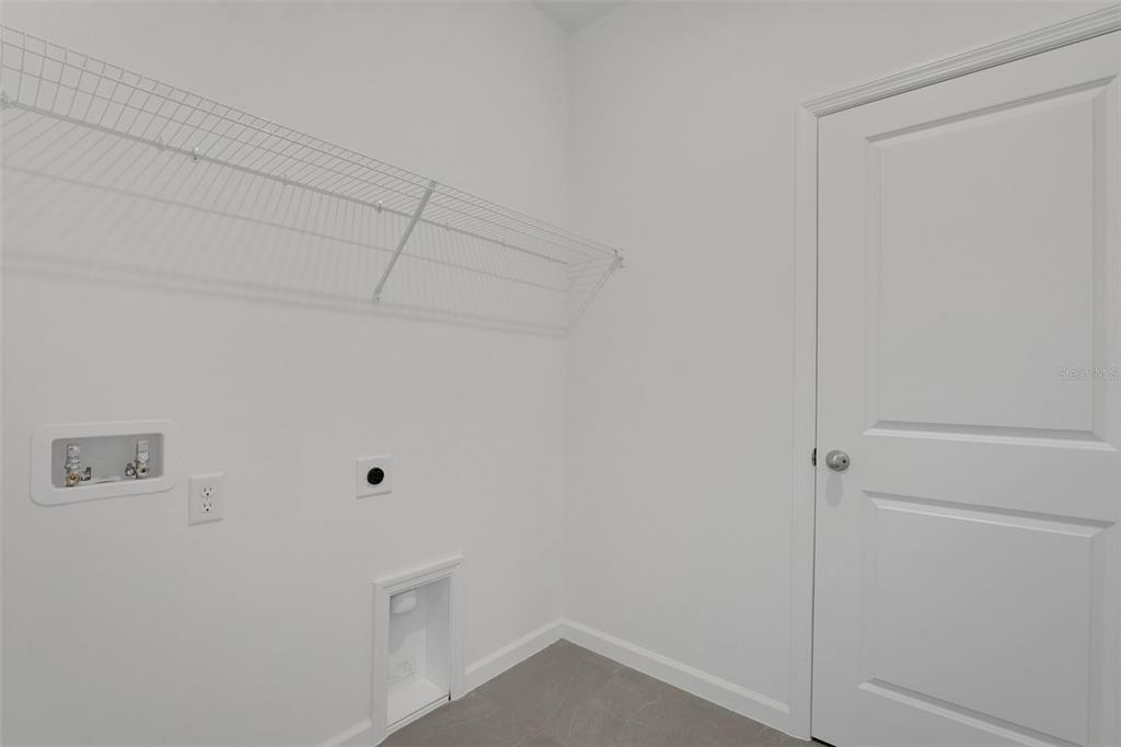 2857 Doolittle Street Tavares, FL 32778 - Photo 8 of 31 a view of small space