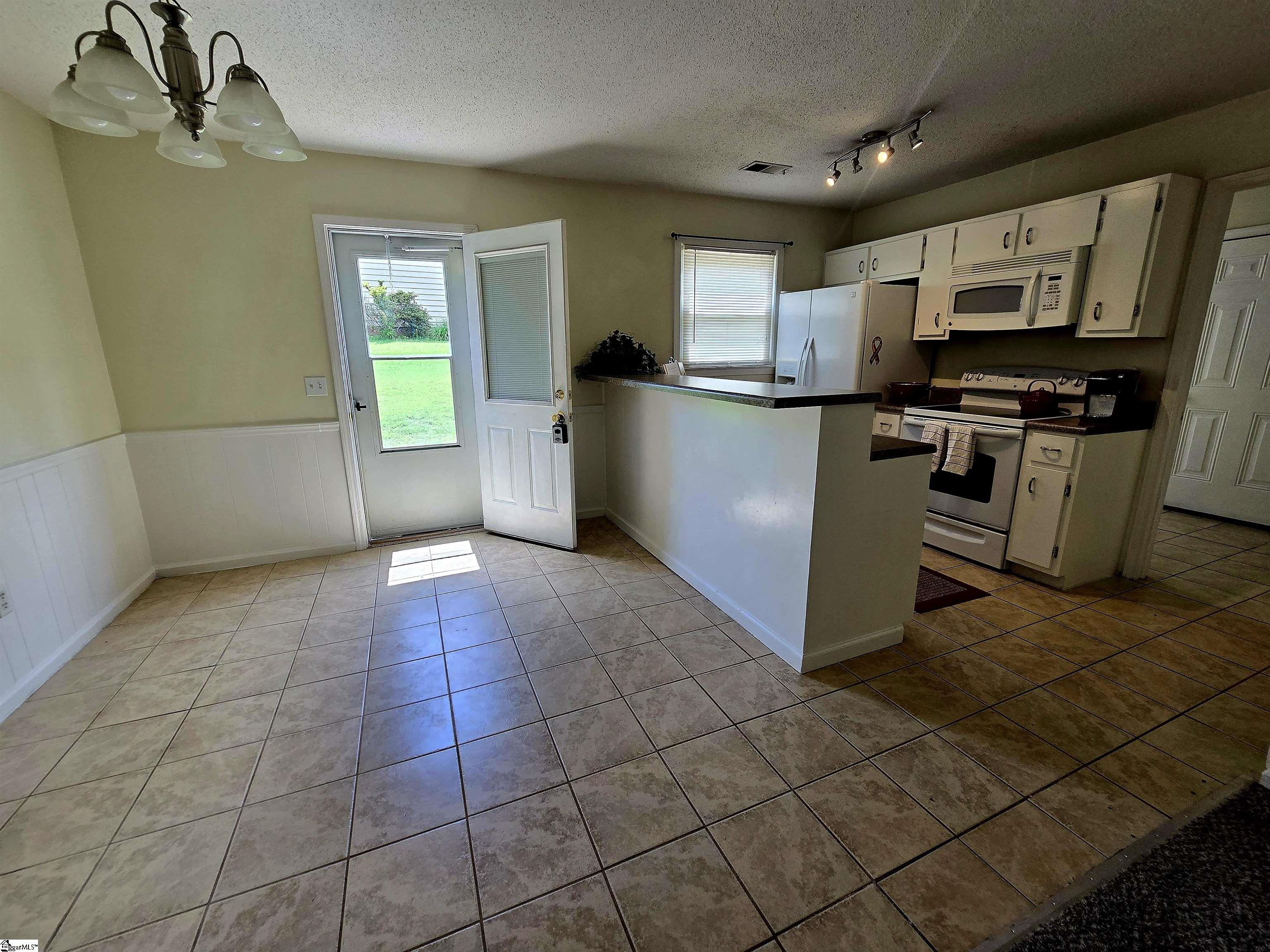 200 Sharon Lane Easley, SC 29640 - Photo 7 of 27