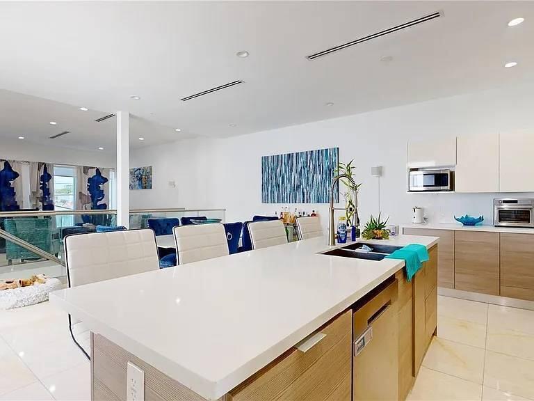 3091 Southwest 21st Street Miami, FL 33145 - Photo 5 of 20 3091 Kitchen Bar (1)