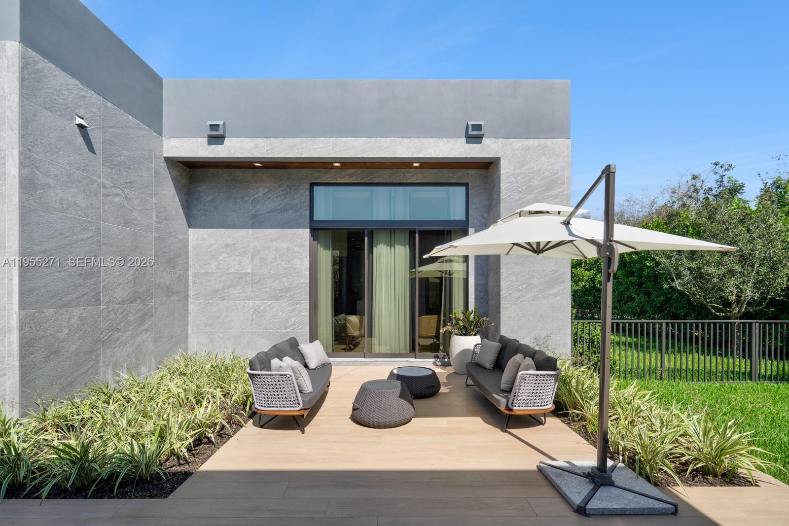 5900 Southwest 129th Terrace Pinecrest, FL 33156 - Photo 16 of 87