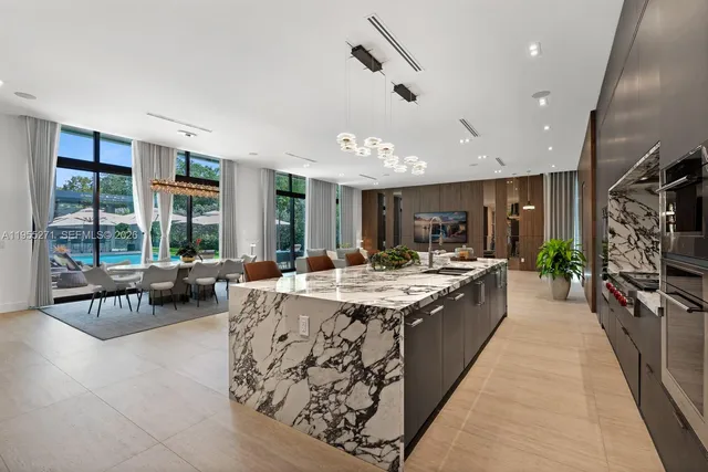 $16,990,000 | 5900 Southwest 129th Terrace, Pinecrest, FL 33156