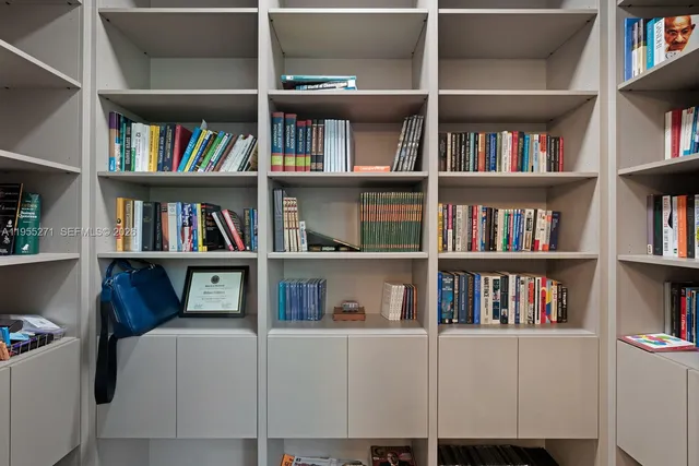 $16,990,000 | 5900 Southwest 129th Terrace, Pinecrest, FL 33156