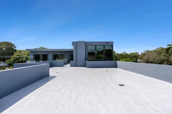 $16,990,000 | 5900 Southwest 129th Terrace, Pinecrest, FL 33156