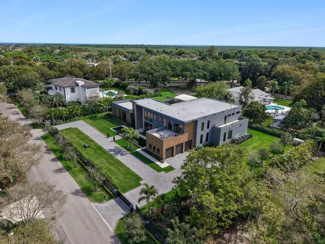 $16,990,000 | 5900 Southwest 129th Terrace, Pinecrest, FL 33156
