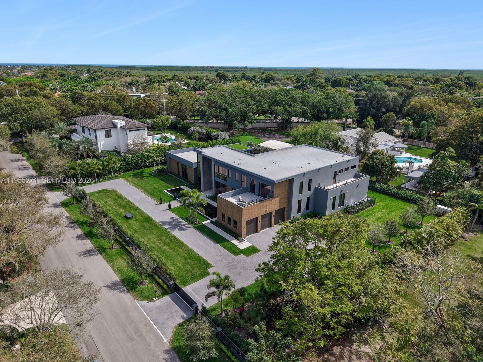 5900 Southwest 129th Terrace Pinecrest, FL 33156 - Photo 6 of 87