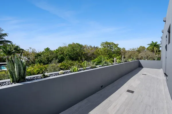 $16,990,000 | 5900 Southwest 129th Terrace, Pinecrest, FL 33156