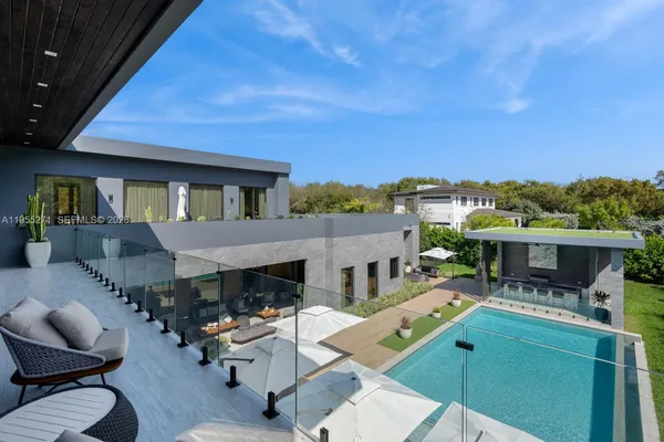 $16,990,000 | 5900 Southwest 129th Terrace, Pinecrest, FL 33156