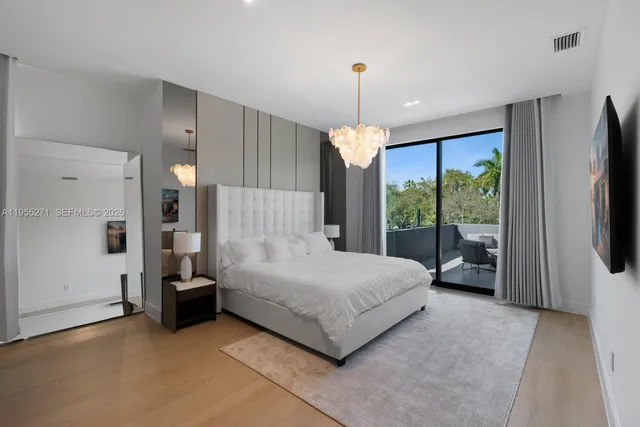 $16,990,000 | 5900 Southwest 129th Terrace, Pinecrest, FL 33156