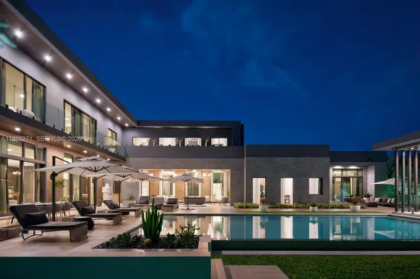 $16,990,000 | 5900 Southwest 129th Terrace, Pinecrest, FL 33156