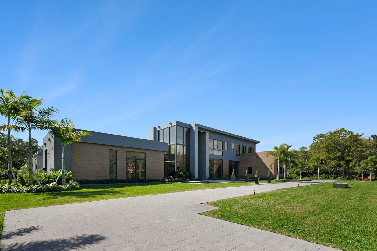 5900 Southwest 129th Terrace Pinecrest, FL 33156 - Photo 9 of 87