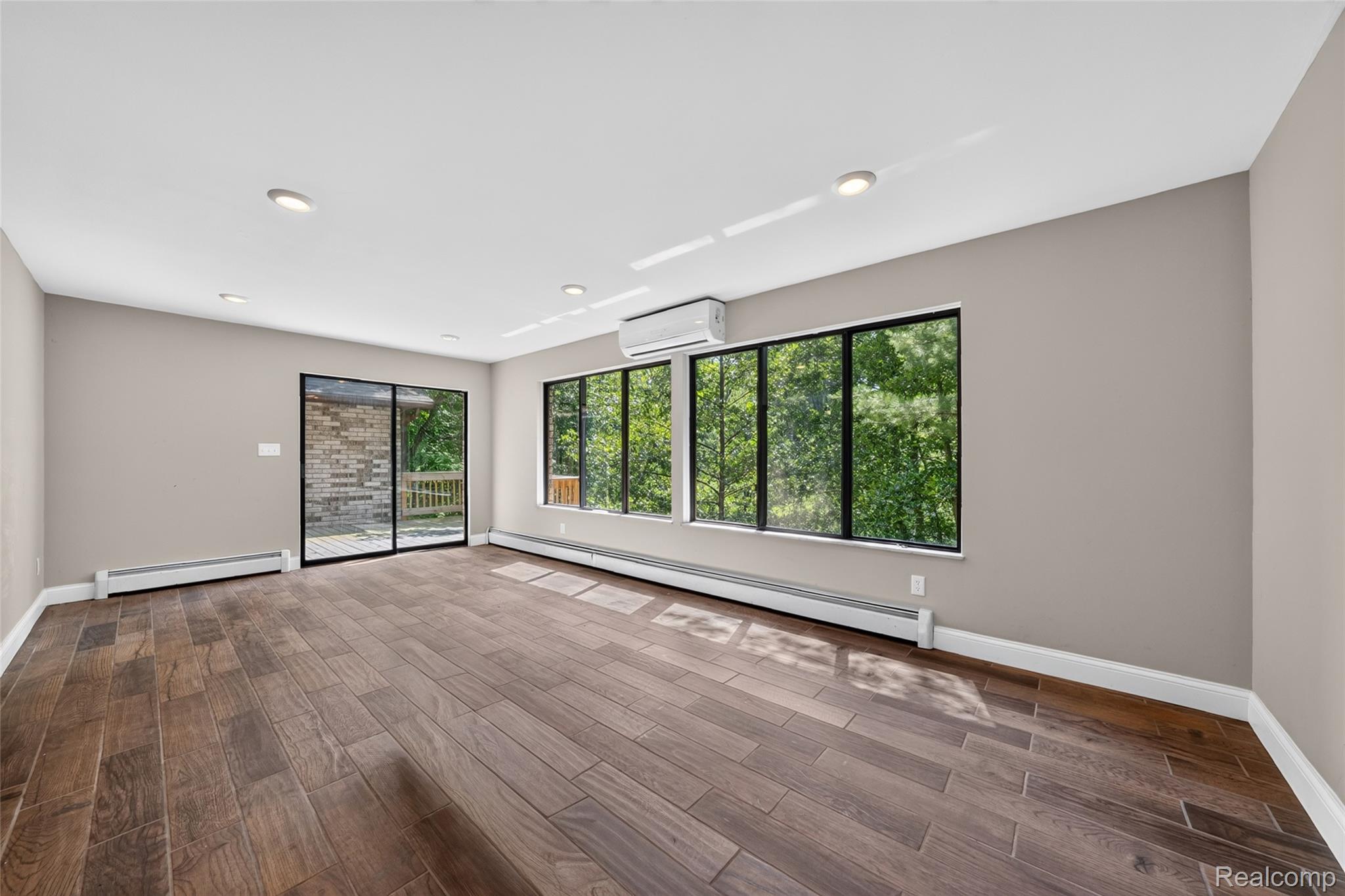 4565 Brookside Road Fenton, MI 48430 - Photo 18 of 50 4565 Brookside Rd Fenton HDR-71.jpg