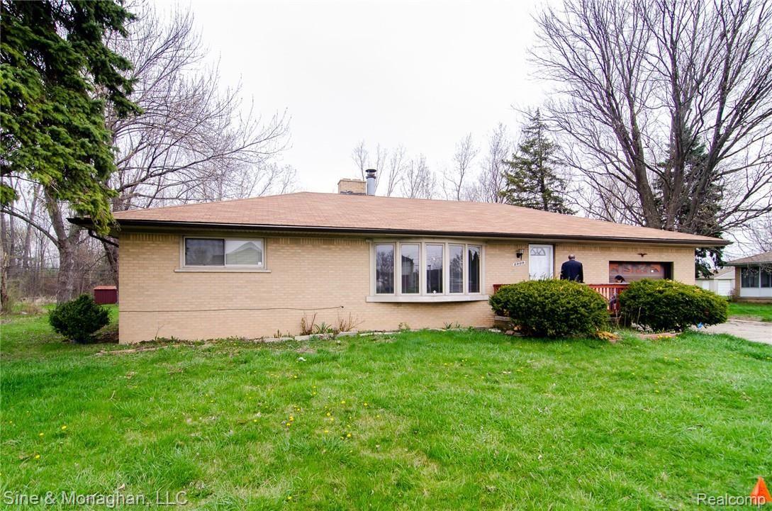 2909 East Wattles Road Troy, MI 48085 - Photo 1 of 28 Solid brick ranch