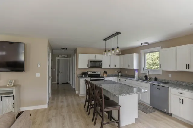 $399,000 | 656 Hudson Hill Road, Hudson, ME 04449