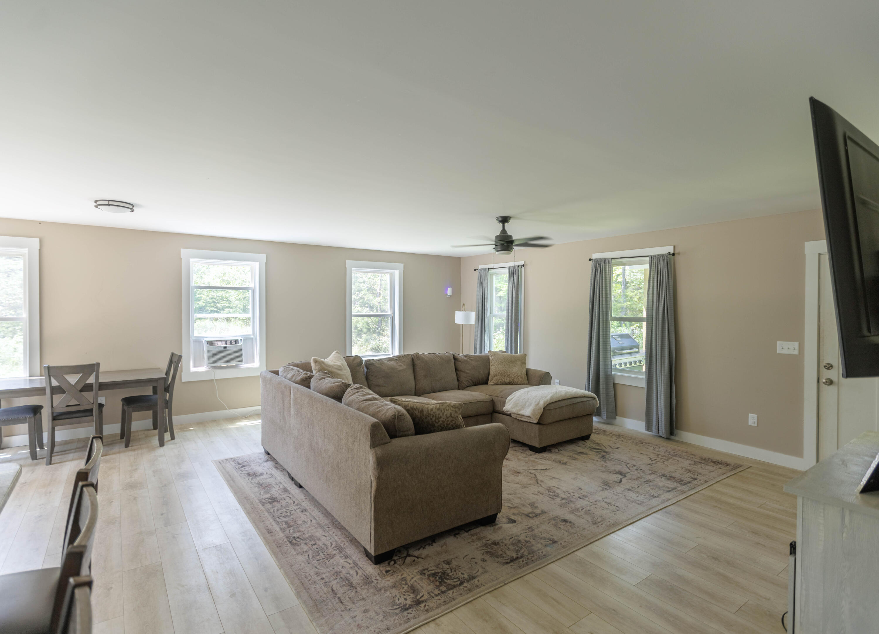 656 Hudson Hill Road Hudson, ME 04449 - Photo 8 of 32 0T6A7588-HDR