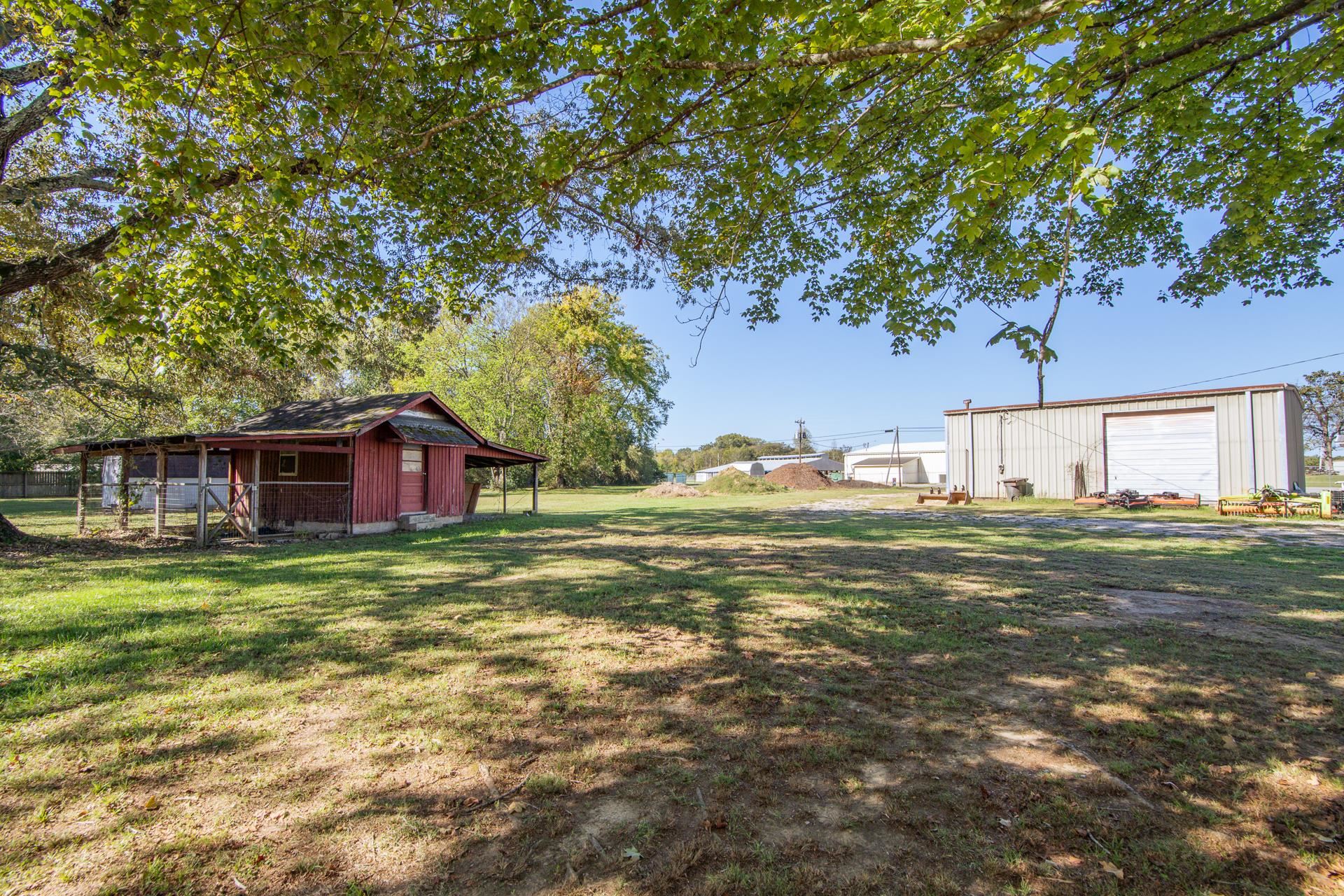 615 Patterson Road Savannah, TN 38372 - Photo 2 of 38 a view of a house with a yard