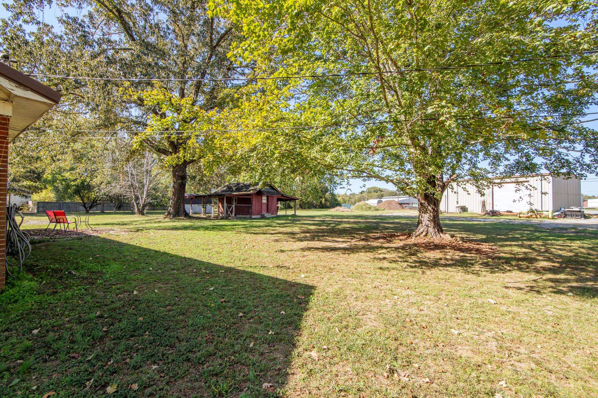 615 Patterson Road Savannah, TN 38372 - Photo 26 of 38 a view of a house with basketball court