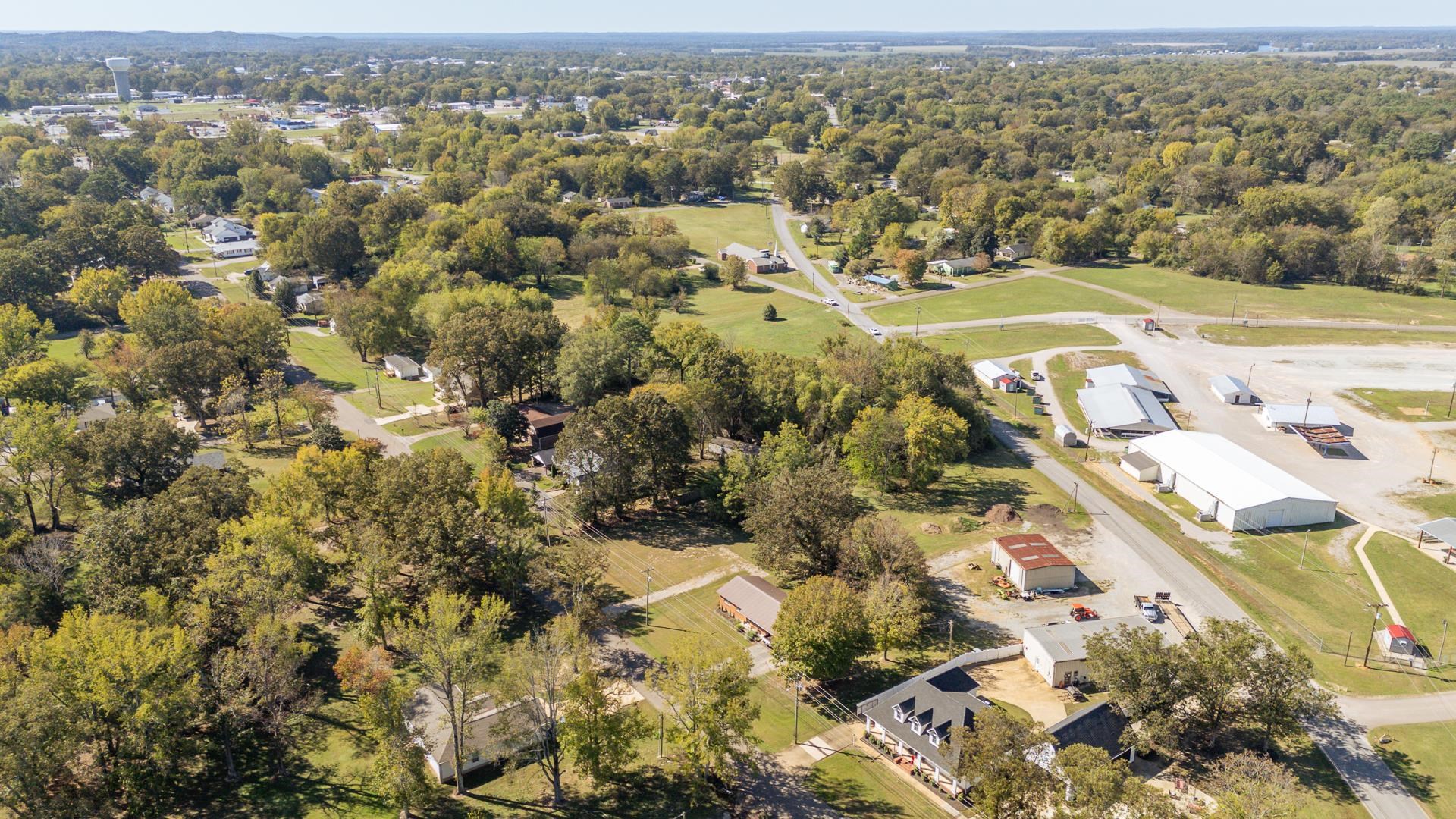 615 Patterson Road Savannah, TN 38372 - Photo 29 of 38 view of city and mountain