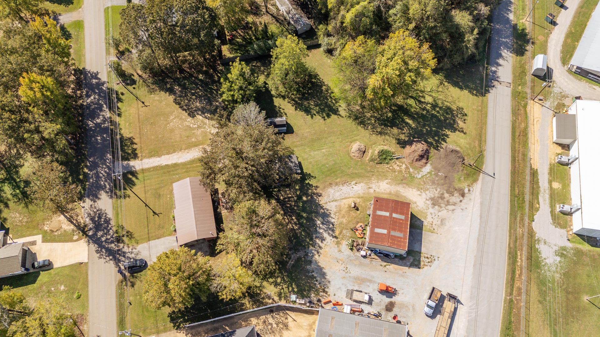 615 Patterson Road Savannah, TN 38372 - Photo 34 of 38 a front view of a residential houses with yard