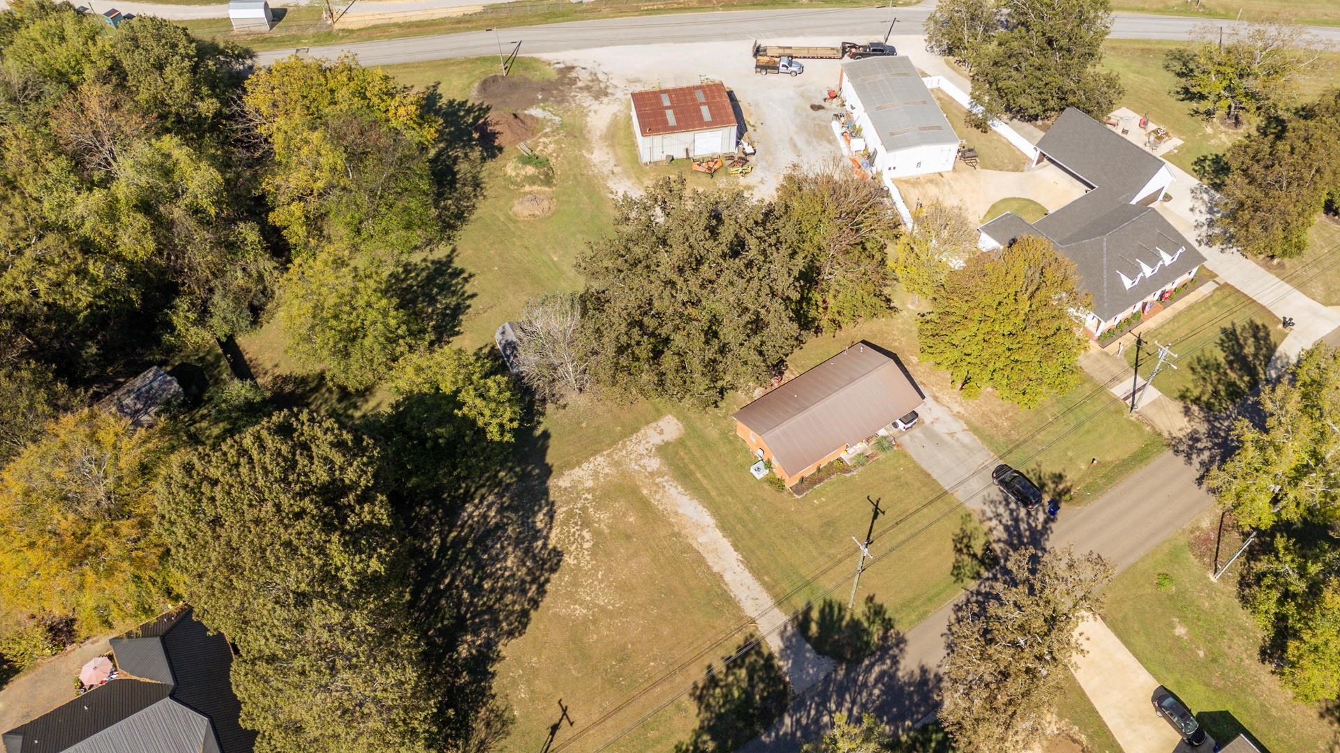 615 Patterson Road Savannah, TN 38372 - Photo 36 of 38 a aerial view of a house with a yard