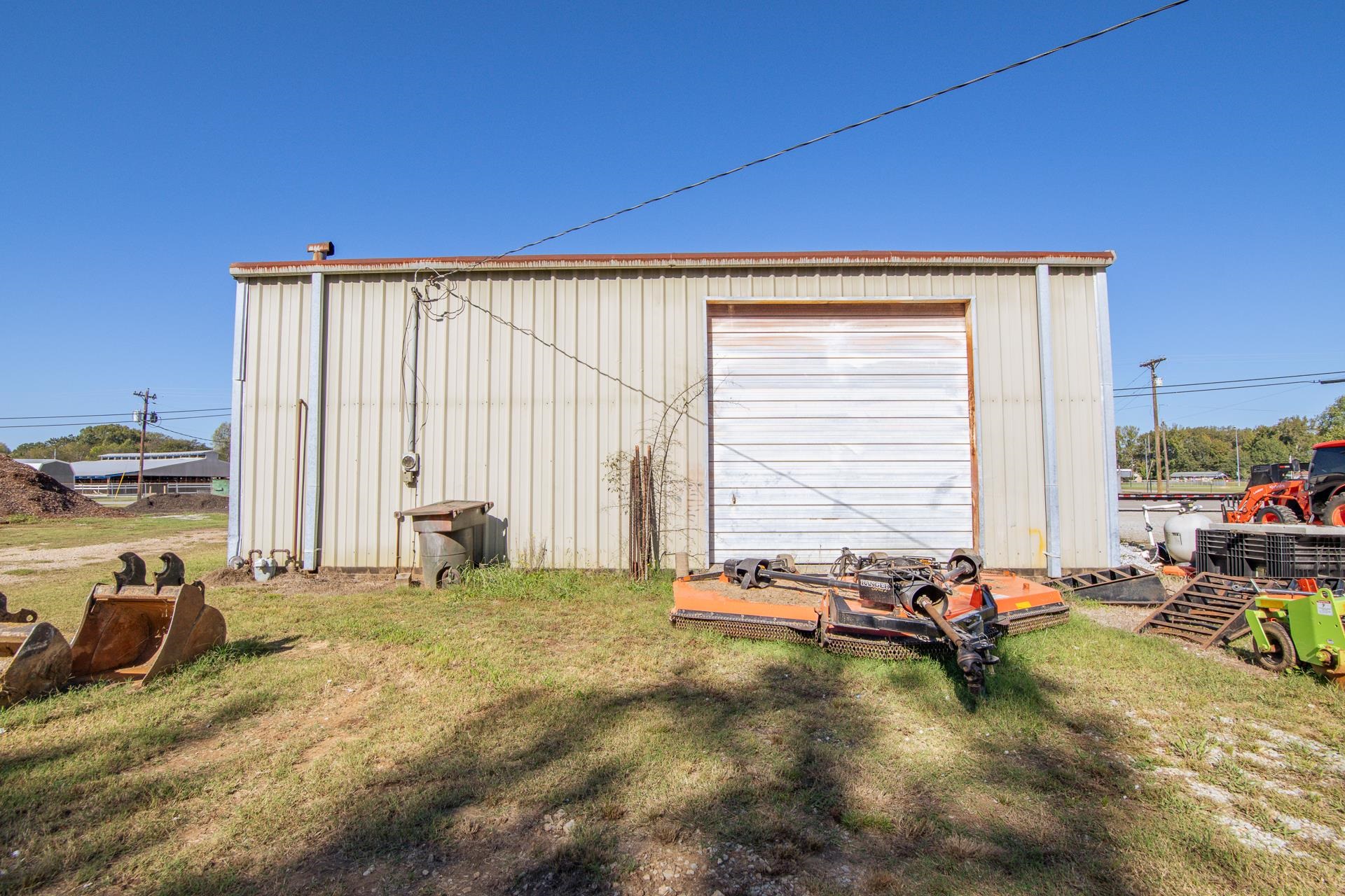 615 Patterson Road Savannah, TN 38372 - Photo 6 of 38 a view of a room with gym equipment and a large window