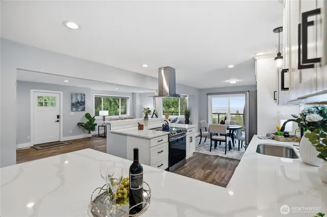 $899,999 | 5175 Northwest El Camino Boulevard, Bremerton, WA 98312