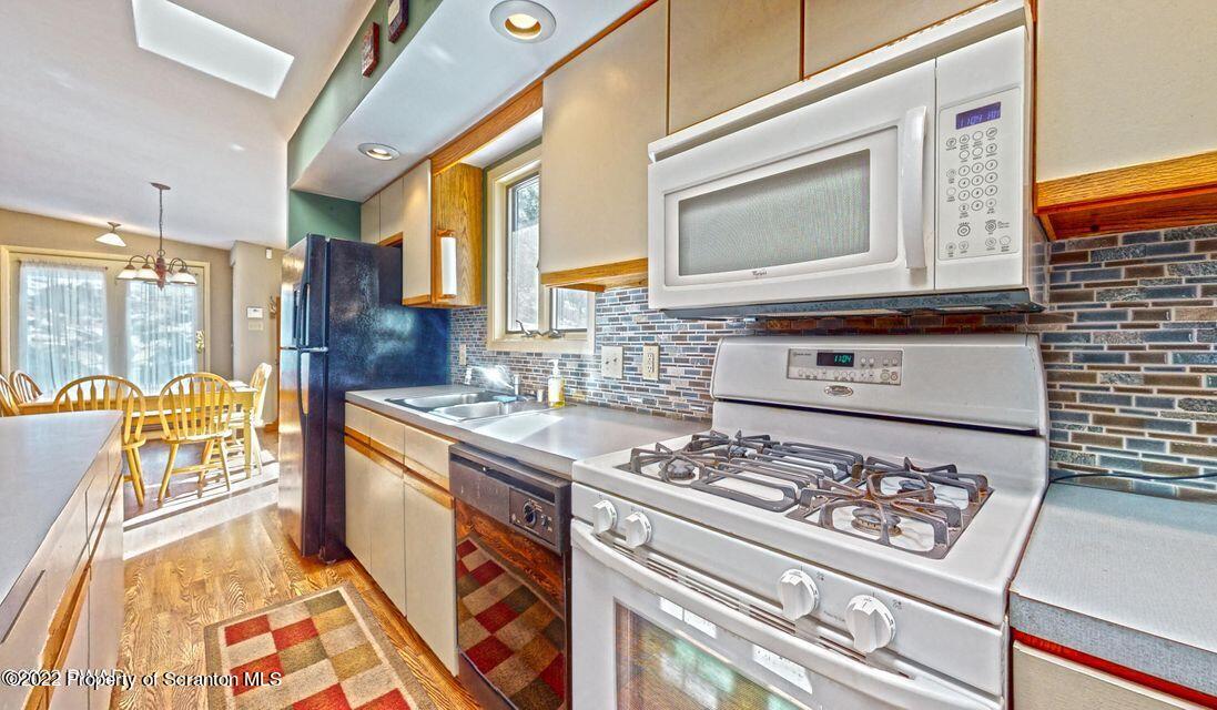 1023 Sundew Road Lake Ariel, PA 18436 - Photo 5 of 25 Gallery Image 5
