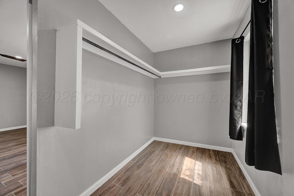 3411 Kingston Road Amarillo, TX 79109 - Photo 24 of 31 PRIMARY closet