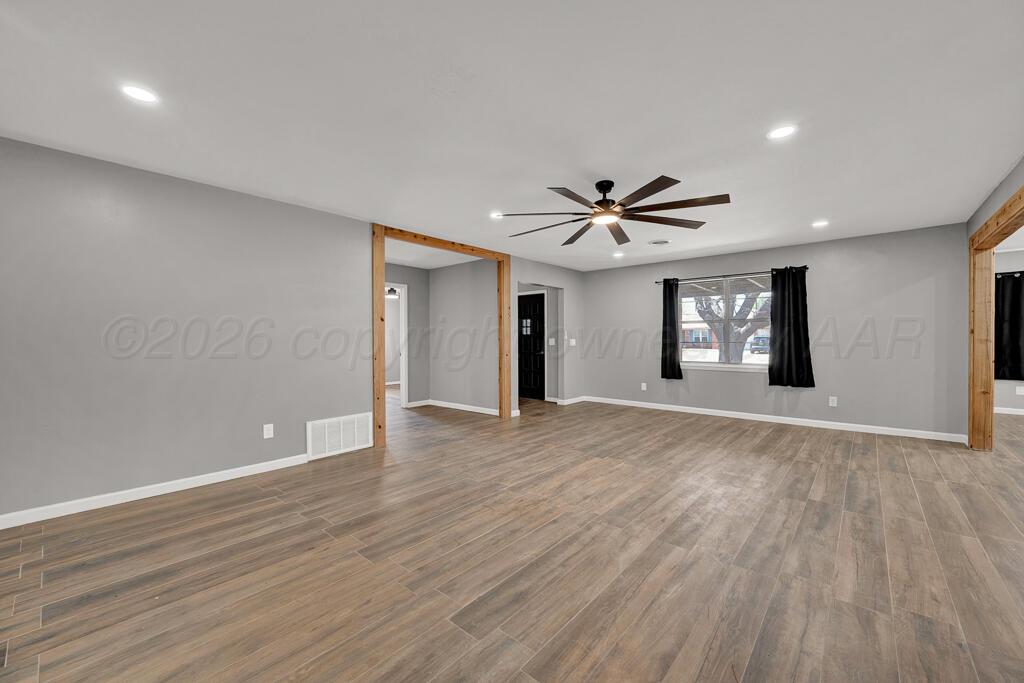 3411 Kingston Road Amarillo, TX 79109 - Photo 4 of 31 living room 2