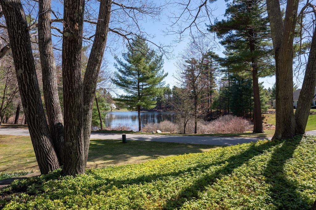 63 Stonecleave Road Boxford, MA 01921 - Photo 3 of 42