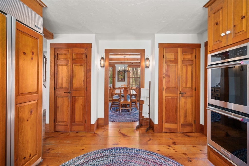 63 Stonecleave Road Boxford, MA 01921 - Photo 8 of 42