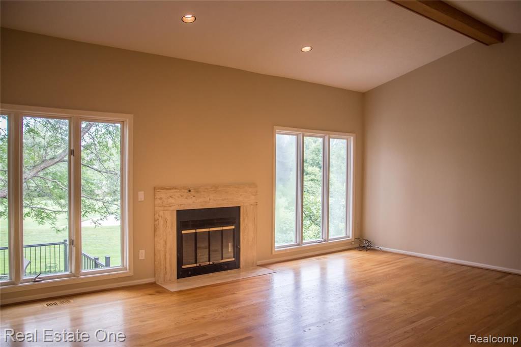 673 Augusta Drive Rochester Hills, MI 48309 - Photo 13 of 36